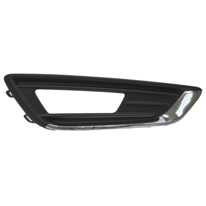 Bumper Insert Front Right Fog Lamp Bezel Chrome Trim for Ford Focus Titanium Titanium Plus 2015–2018