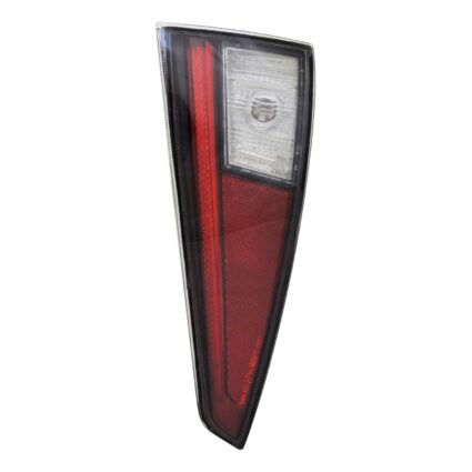 Back Up Light Lens / Housing Right for Toyota Prius 2016–2018