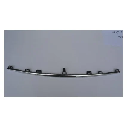 Bumper Cover Molding Rear w/Exhaust Opening Chrome for Chrysler 200 2015–2017