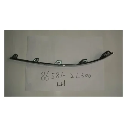 Bumper Cover Molding Front Left for Hyundai Elantra Hatchback 2009–2012
