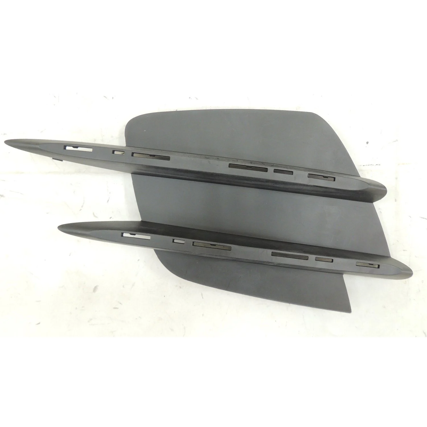 Bumper Insert Front Left S205/A205/C205/W205 Outer Grille for Mercedes-Benz C43 AMG Convertible Coupe Wagon Sedan 2019–2023